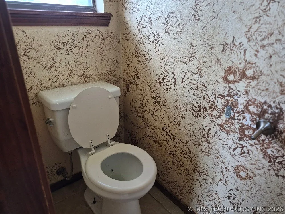 1418 E 1st Street Okmulgee, OK 74447