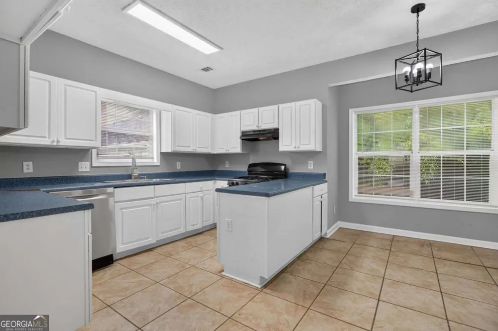 2364 Fallbrook CT Duluth, GA 30096