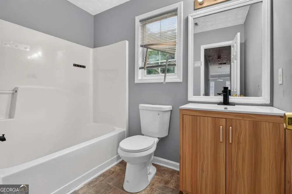 2364 Fallbrook CT Duluth, GA 30096