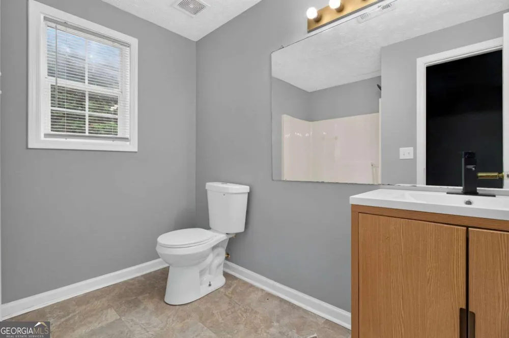 2364 Fallbrook CT Duluth, GA 30096