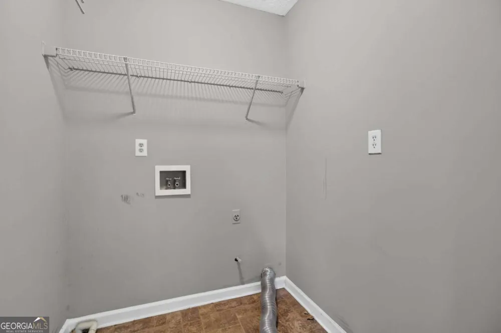 2364 Fallbrook CT Duluth, GA 30096