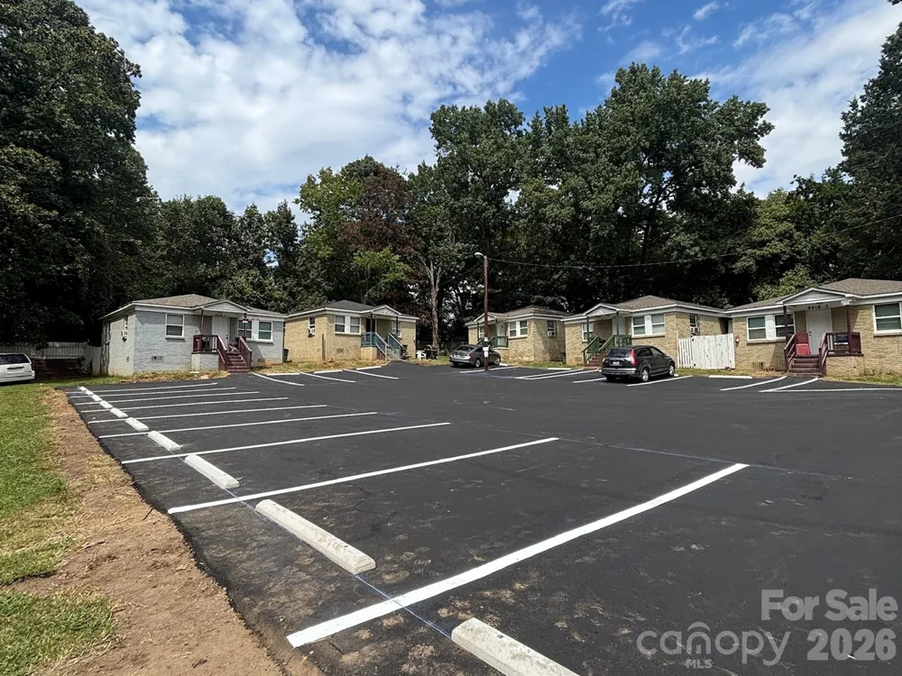 2416 Julia Avenue Charlotte, NC 28206