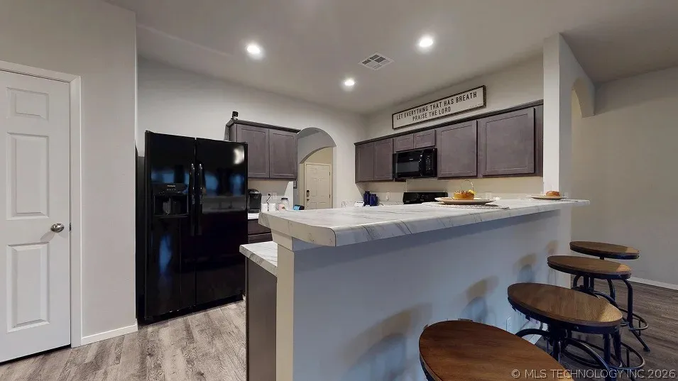 7025 S Lions Avenue Broken Arrow, OK 74011