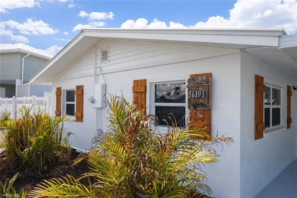 16191 Porto Bello Street Bokeelia, FL 33922