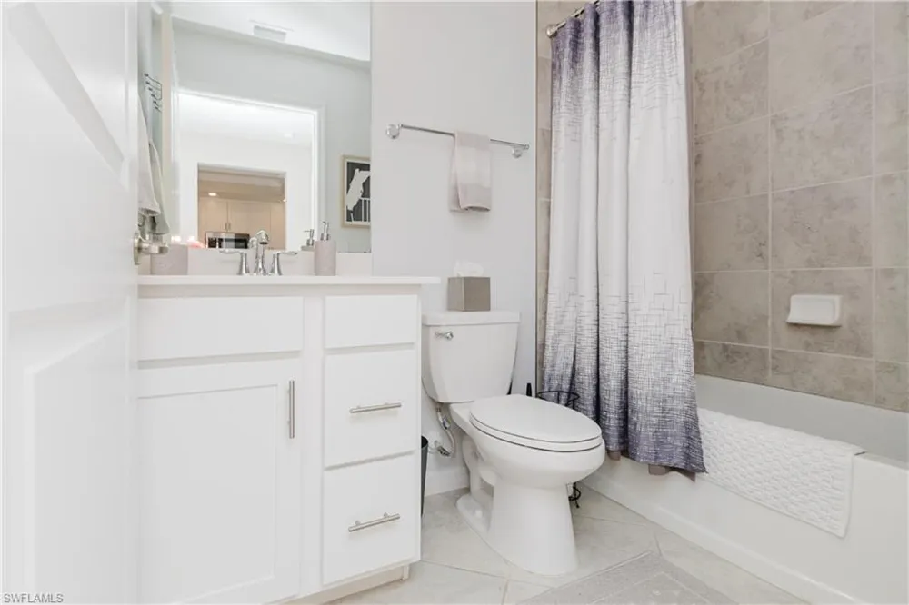 6082 National Boulevard #112 Ave Maria, FL 34142