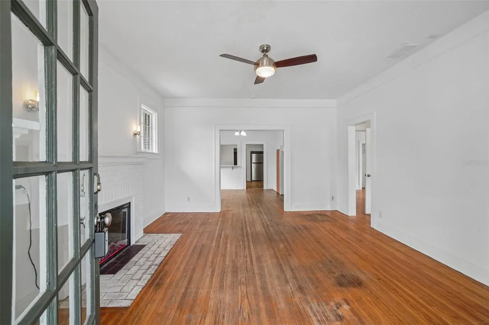 1533 E ELM ROAD Lakeland, FL 33801