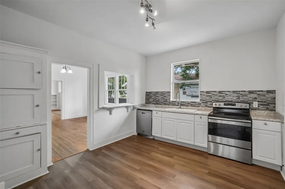 1533 E ELM ROAD Lakeland, FL 33801