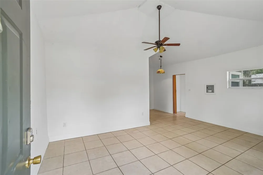 1533 E ELM ROAD Lakeland, FL 33801