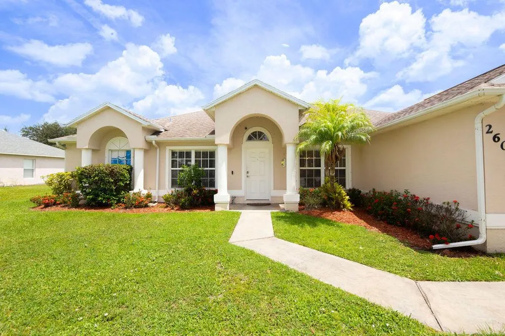 2606 Serenity Circle Fort Pierce, FL 34981