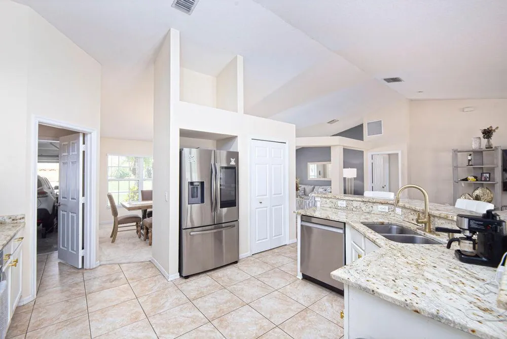2606 Serenity Circle Fort Pierce, FL 34981
