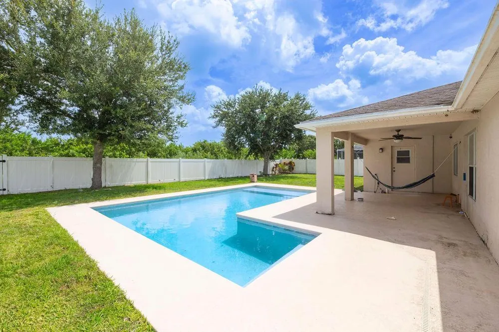 2606 Serenity Circle Fort Pierce, FL 34981