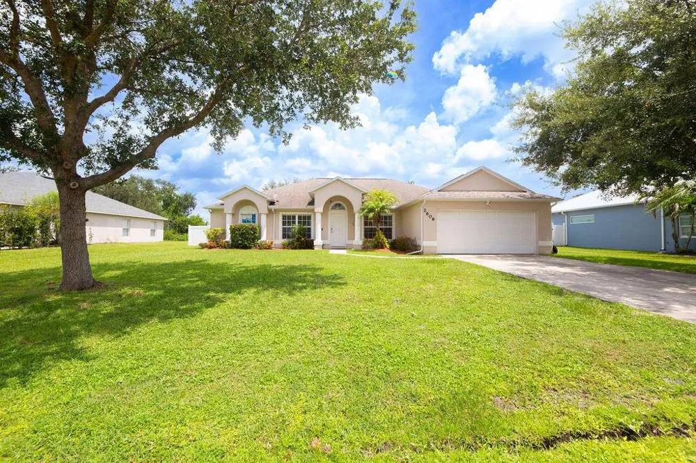 2606 Serenity Circle Fort Pierce, FL 34981
