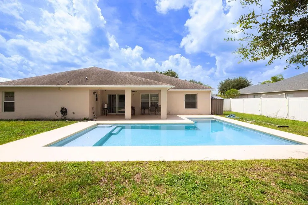 2606 Serenity Circle Fort Pierce, FL 34981