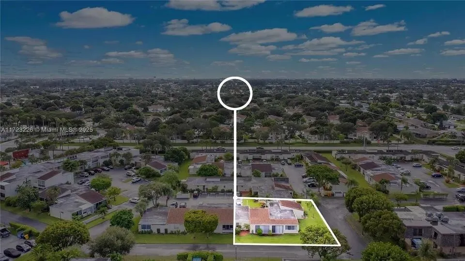 2532 Boundbrook Drive S #104 Palm Springs, FL 33406