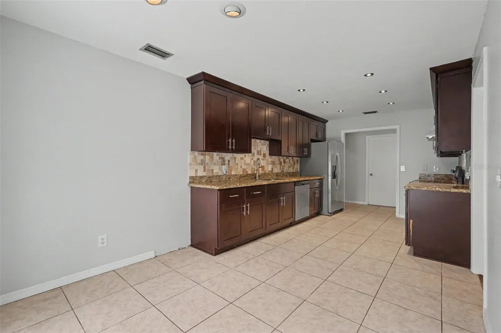 10906 AUTUMN OAK PLACE Tampa, FL 33618