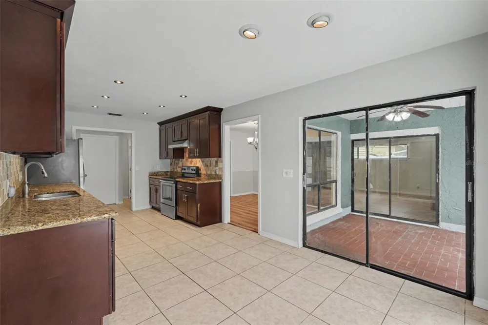 10906 AUTUMN OAK PLACE Tampa, FL 33618