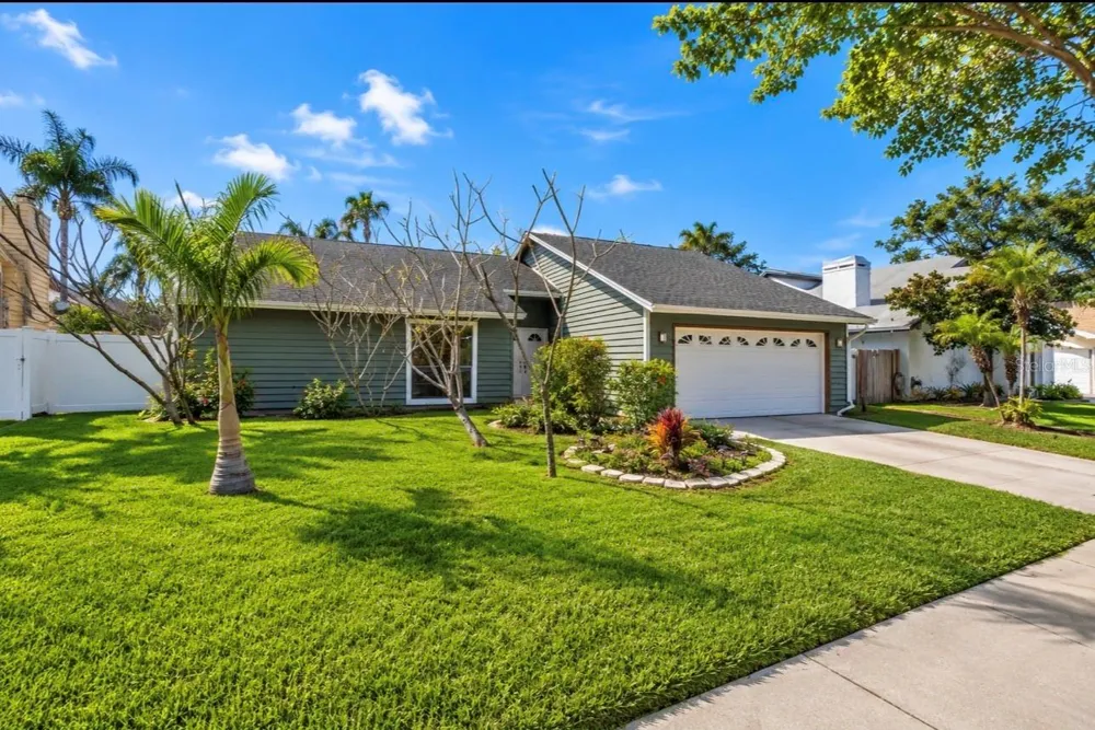 10906 AUTUMN OAK PLACE Tampa, FL 33618