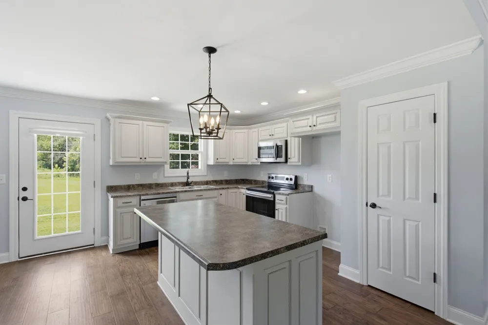 95 Luttrell Dr Winchester, TN 37398