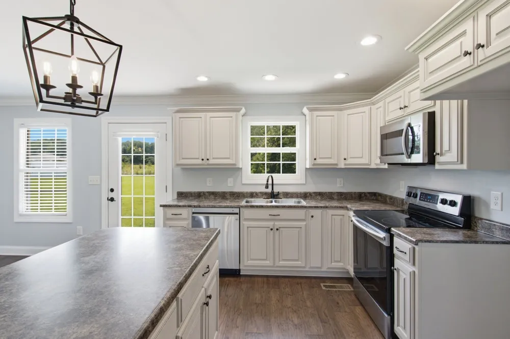95 Luttrell Dr Winchester, TN 37398