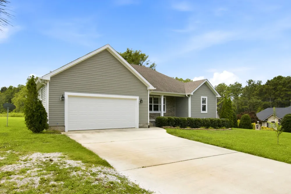 95 Luttrell Dr Winchester, TN 37398