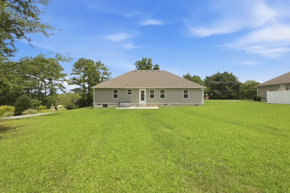 95 Luttrell Dr Winchester, TN 37398