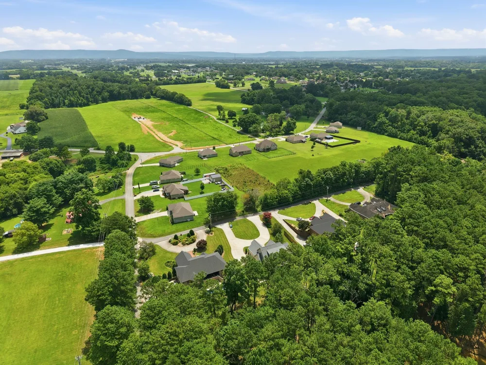 95 Luttrell Dr Winchester, TN 37398