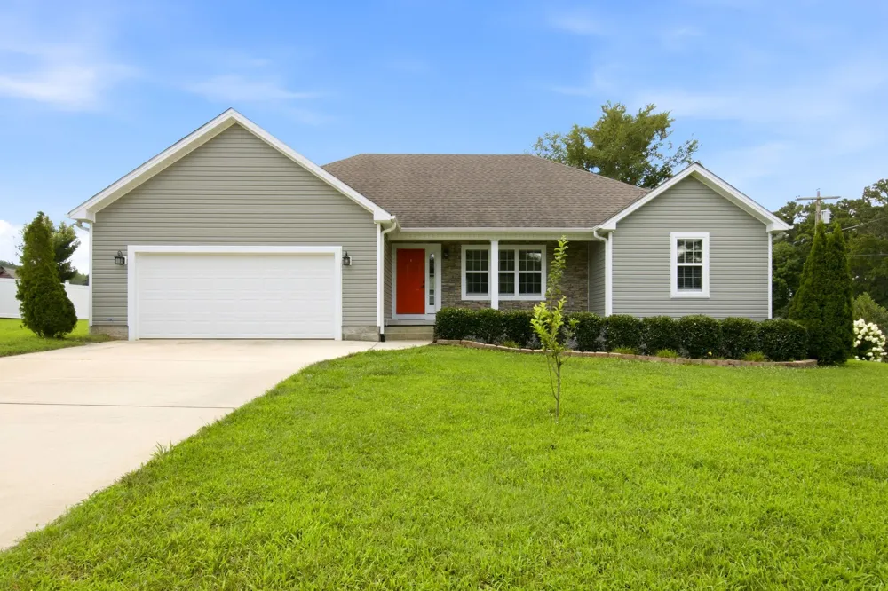 95 Luttrell Dr Winchester, TN 37398