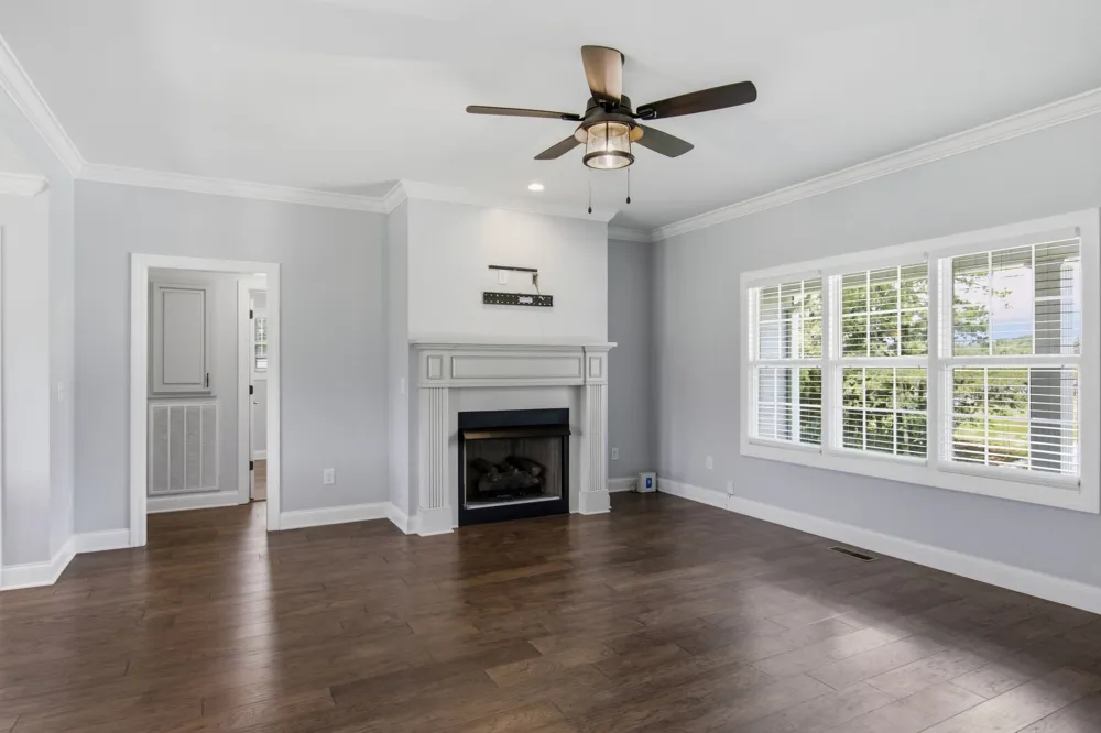 95 Luttrell Dr Winchester, TN 37398