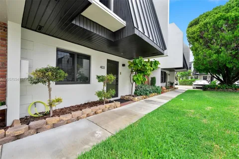 5555 Ludlam Rd #41