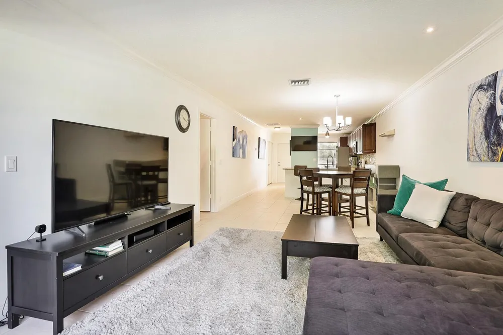 1141 Calamondin Terrace #202 Delray Beach, FL 33445