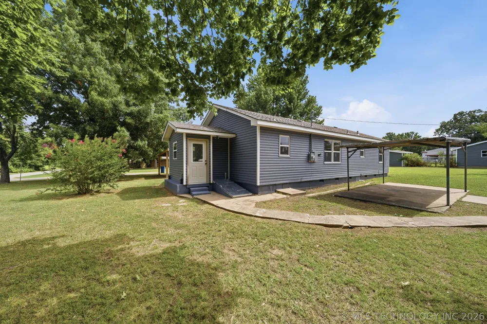 122 W Jay Stroud, OK 74079