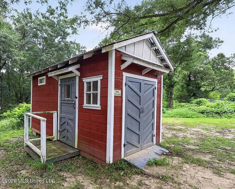 446 Park Street Lucedale, MS 39452