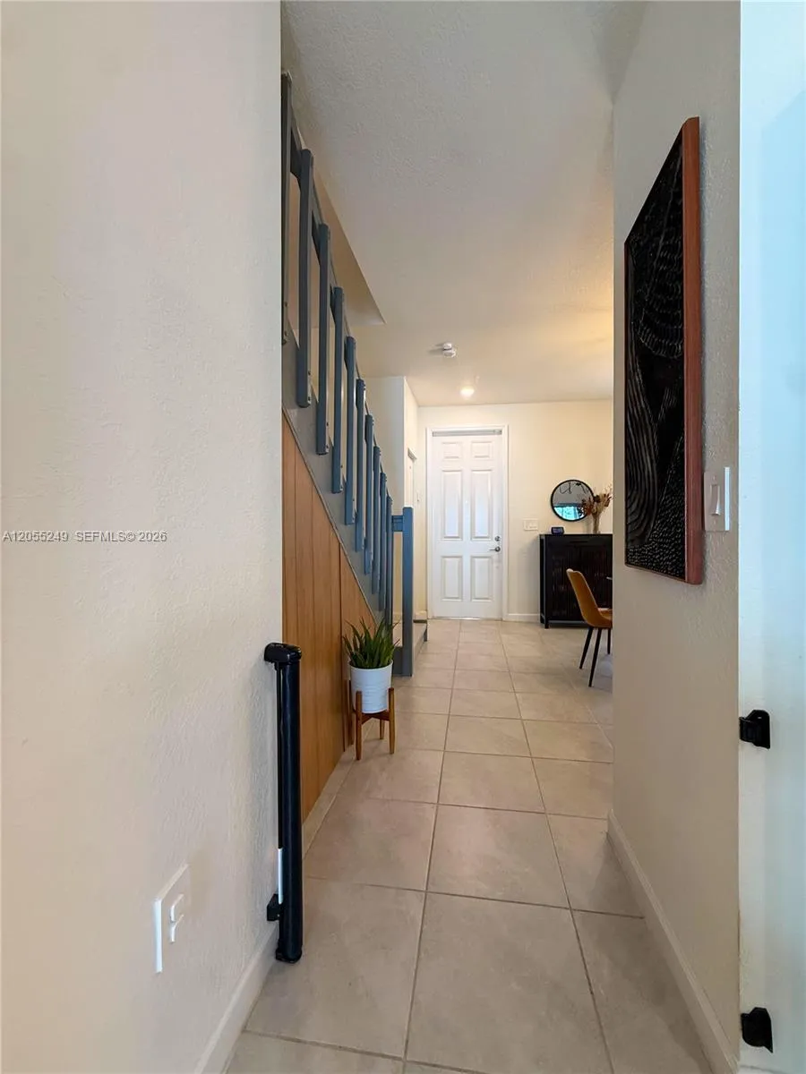 11432 W 32nd Ln Hialeah, FL 33018