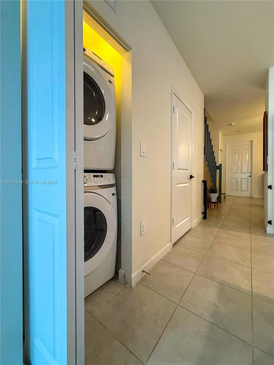 11432 W 32nd Ln Hialeah, FL 33018