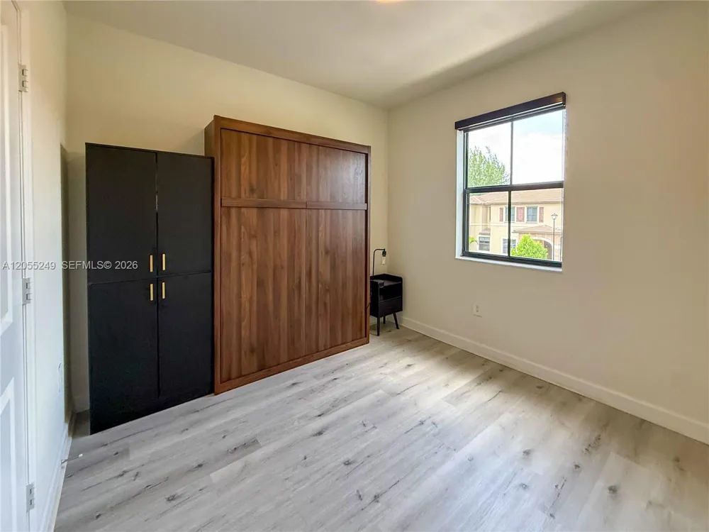 11432 W 32nd Ln Hialeah, FL 33018