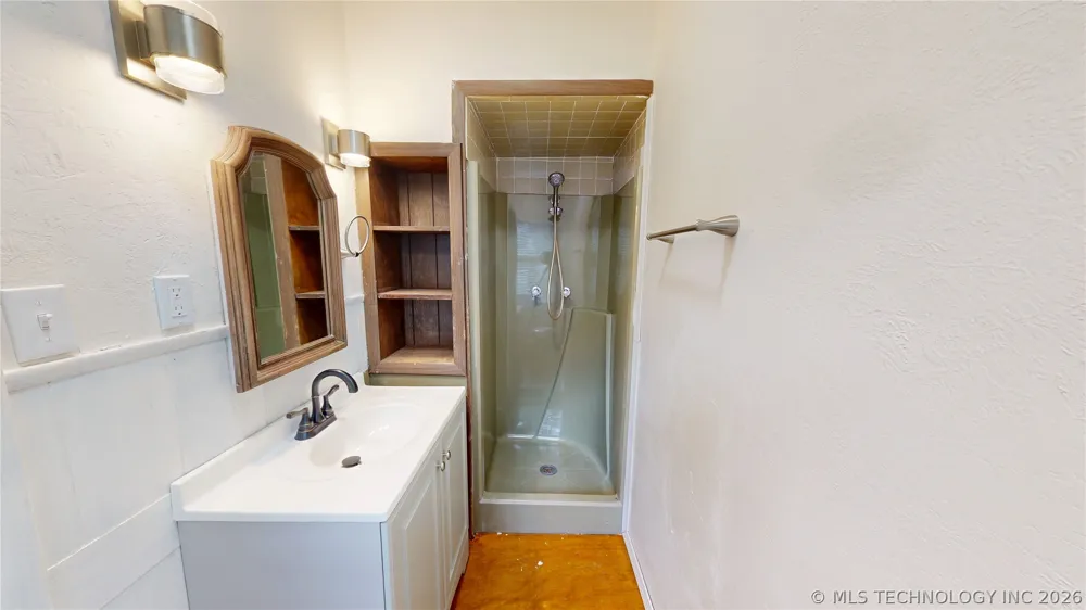 817 E 15th Ada, OK 74820