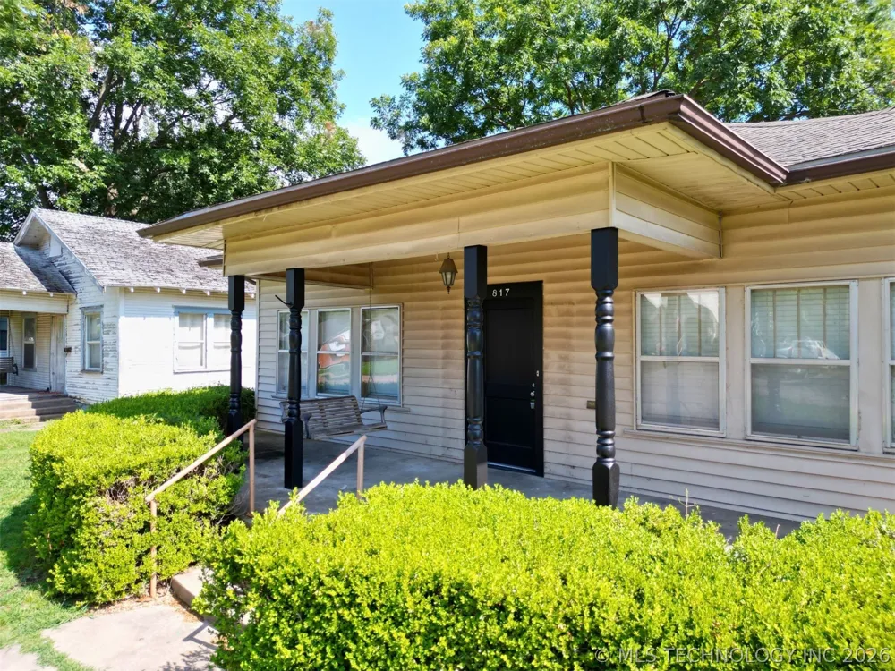 817 E 15th Ada, OK 74820