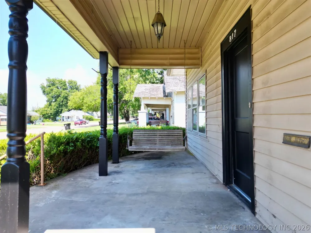 817 E 15th Ada, OK 74820