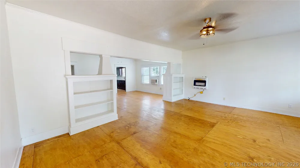 817 E 15th Ada, OK 74820