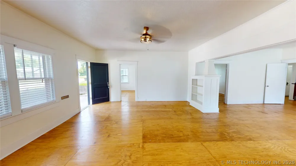 817 E 15th Ada, OK 74820