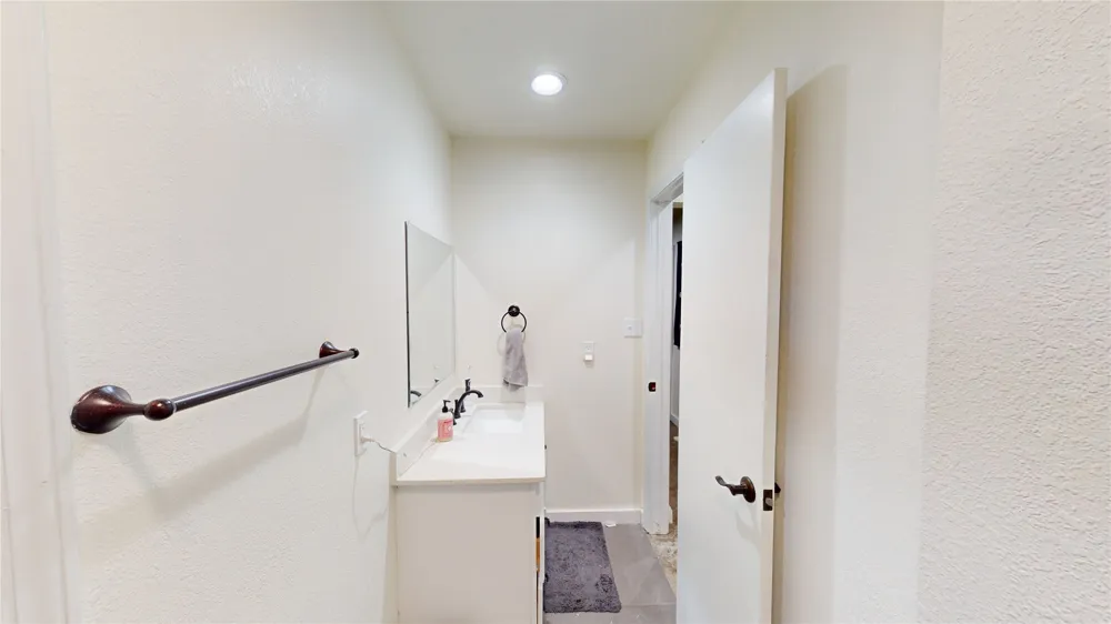 817 E 15th Ada, OK 74820