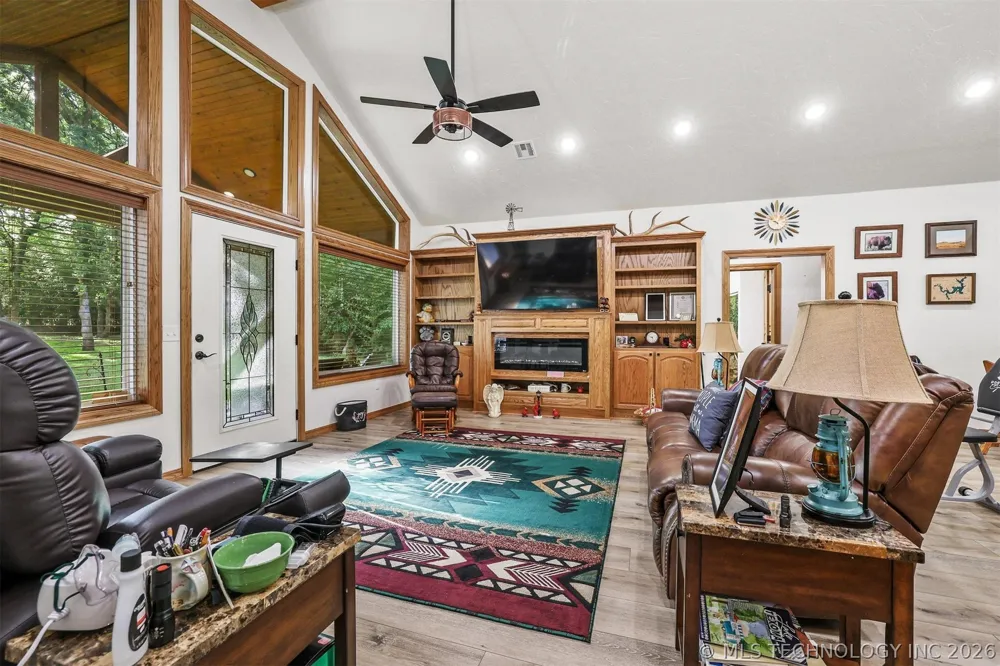 95 Bear Trail Mead, OK 73449