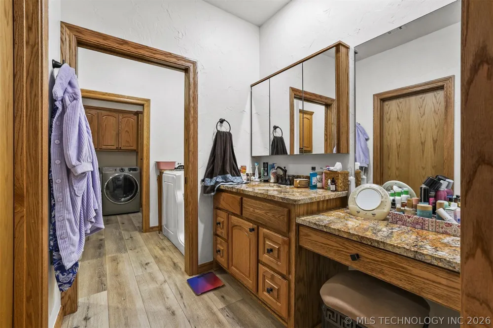 95 Bear Trail Mead, OK 73449