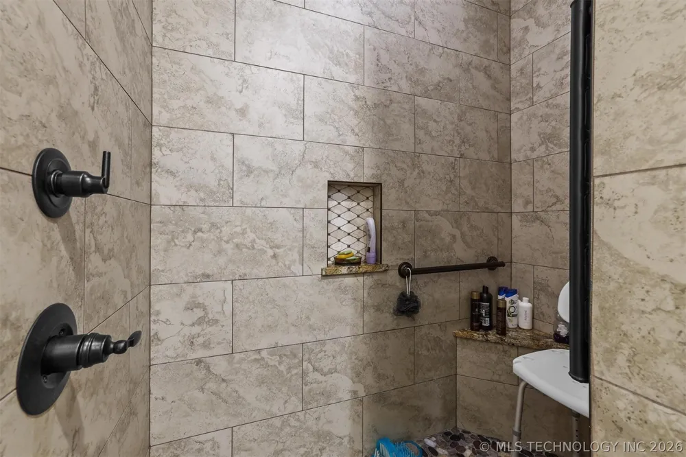 95 Bear Trail Mead, OK 73449