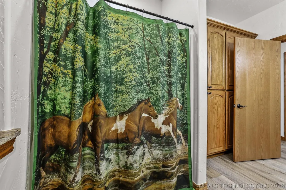 95 Bear Trail Mead, OK 73449
