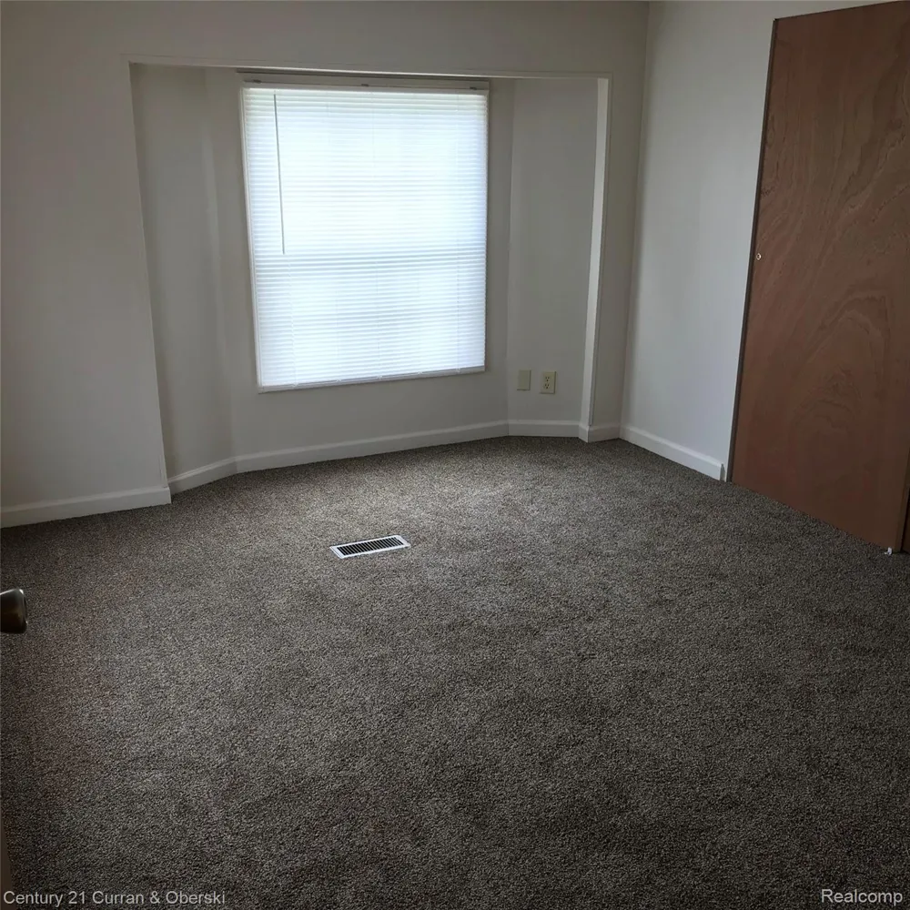 6564 E Michigan Avenue #2 Saline City, MI 48176