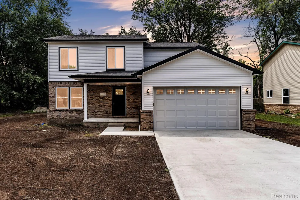27380 Leroy Street Taylor City, MI 48180