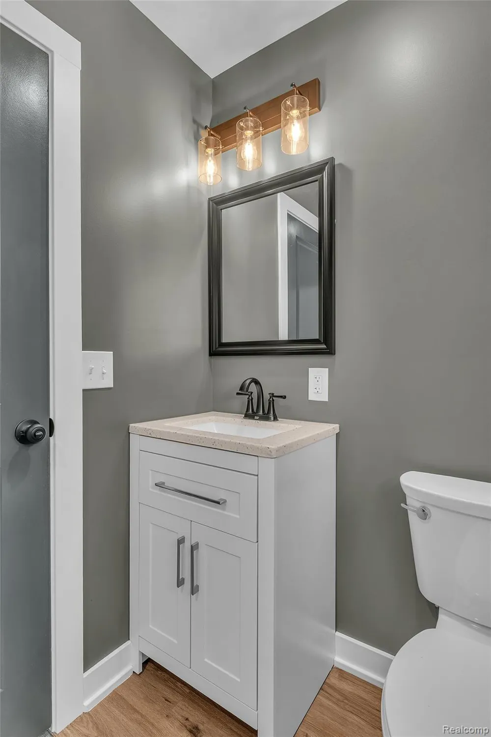 27380 Leroy Street Taylor City, MI 48180