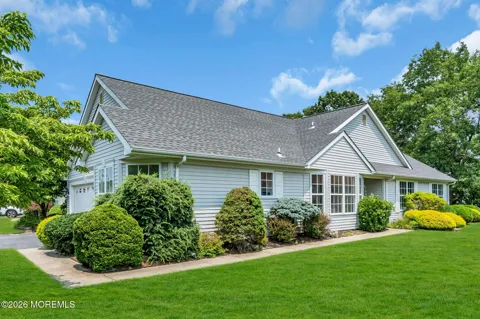 39 Strawberry Lane
