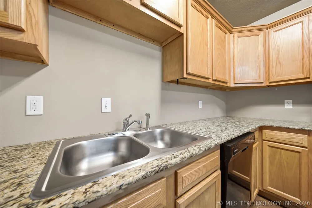 1411 W Haskell Street Claremore, OK 74017